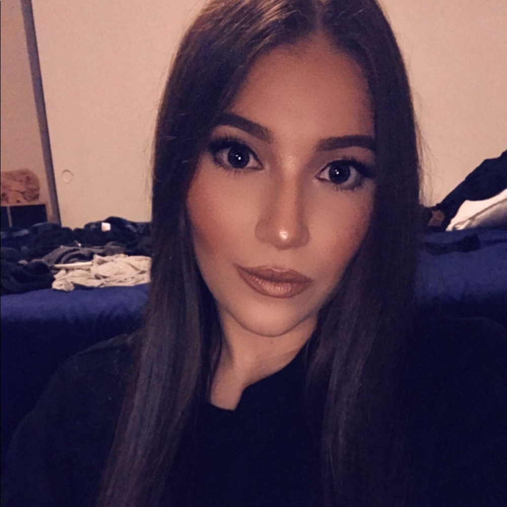 Meet your Posher, Brittbrittani